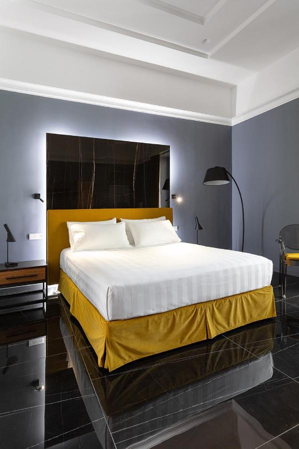 Hotel Poerio 25 Boutique Stay Naples Luaran gambar