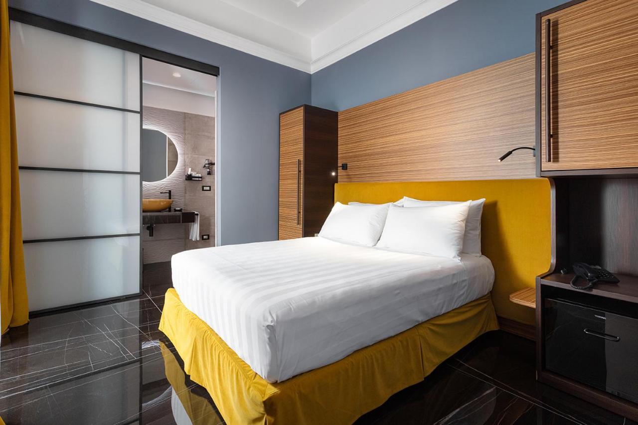 Hotel Poerio 25 Boutique Stay Naples Luaran gambar