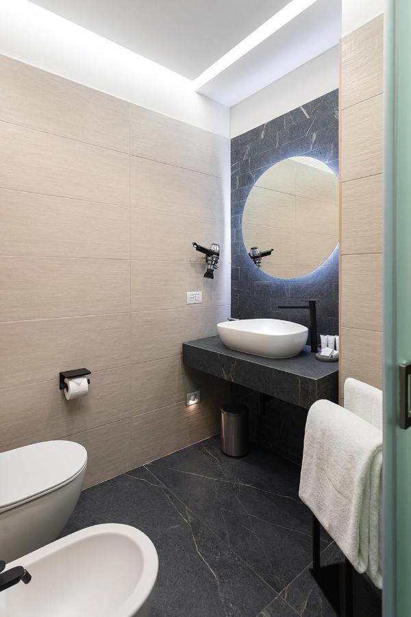 Hotel Poerio 25 Boutique Stay Naples Luaran gambar
