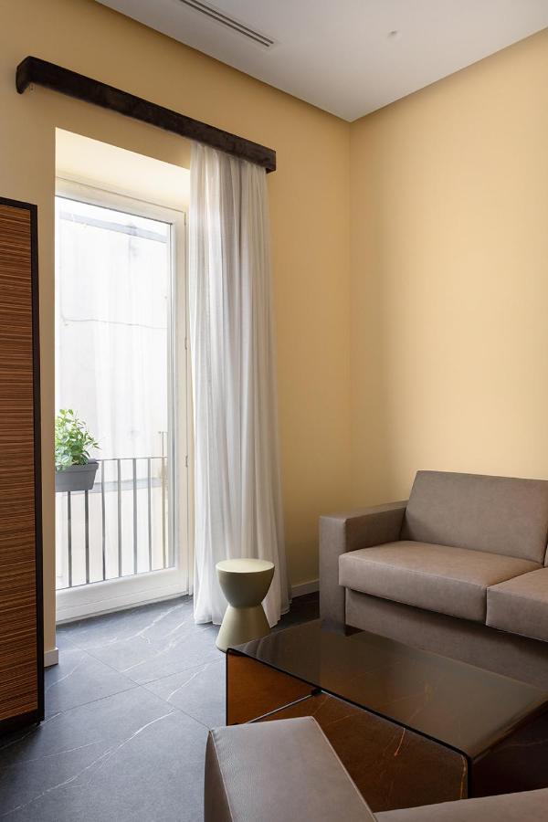 Hotel Poerio 25 Boutique Stay Naples Luaran gambar